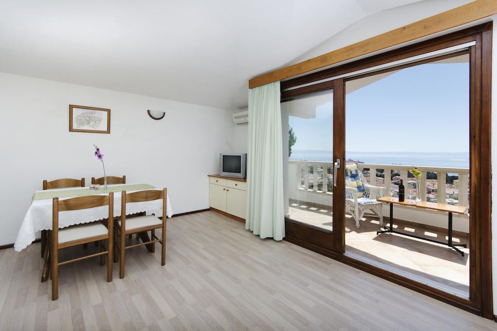 Apartments Ana Baška Voda Стая снимка