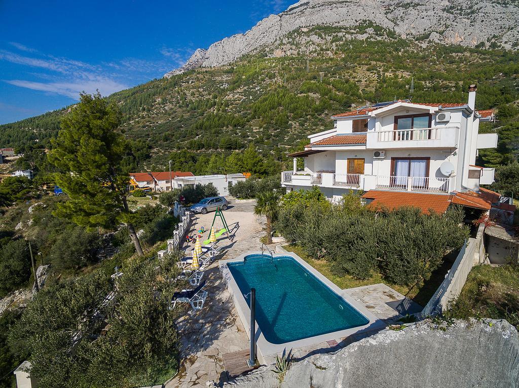 Apartments Ana Baška Voda Екстериор снимка